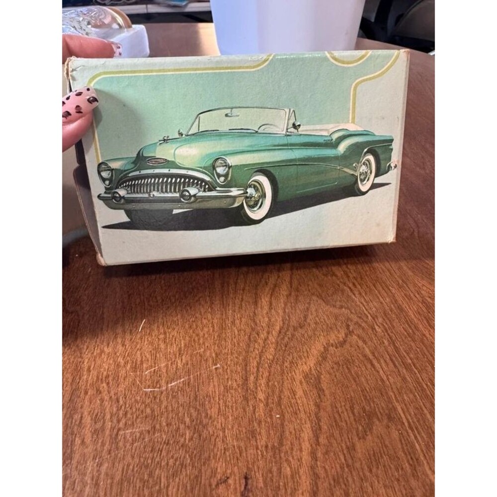 Avon 1953 Buick skylark